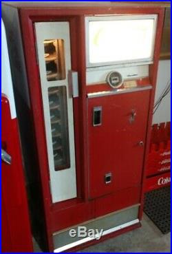 Original Vintage Cavalier CSS-64FS Coca-Cola Machine. Coke