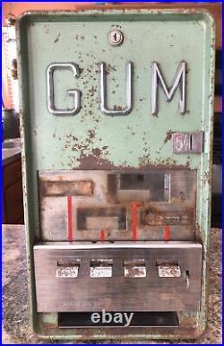Original Vintage Superior Mfg. Co. 5 Cent Vending Gum Machine Model 720