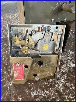 Original Vintage V81 D Coin Mech Vendo VMC Vendorlator 81 Soda Machine Look