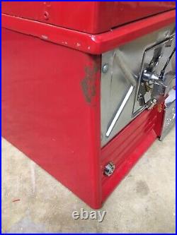 Ornate Vintage 50 Cent Northwestern Classic 2 Capsule Toy Vending Machine w Key