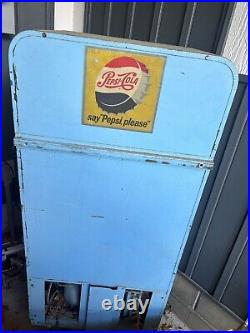 PEPSI MACHINE VMC 33 VINTAGE All Original/RUNS AND COOLS RARE FIND GREAT SHAPE