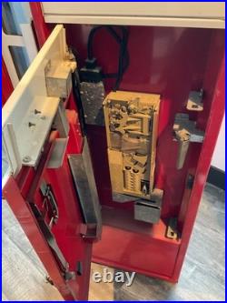 RARE Cavalier 5 cent Working Vintage Coke Vending Machine with key