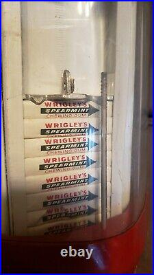 RARE Vintage 1940s North Western 5 Cent Gum Pack Vending Machine Carousel Style