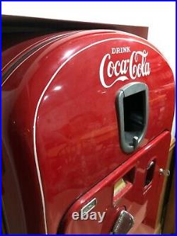 -RARE- Vintage Coca Cola VMC Vendorlator 27 Machine withCrate & Bottles