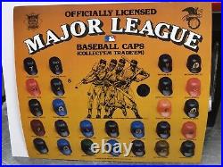 RARE Vintage MLB Baseball Caps Vending Machine with Hats Cap Keychains in Capsules