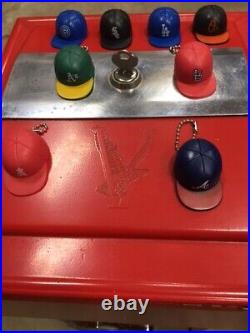 RARE Vintage MLB Baseball Caps Vending Machine with Hats Cap Keychains in Capsules