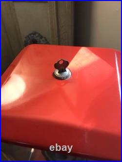 RARE Vintage Parkway Vending 1 Cent Gumball Machine With Key (See Pics/Desc)
