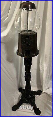 Rare 1980s Vintage Cast Iron Gum Ball Machine