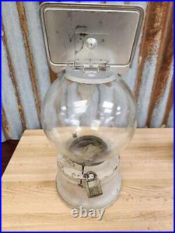 Rare FORD 1 CENT FORD GUMBALL MACHINE Vintage Old Store Gum with Glass Globe