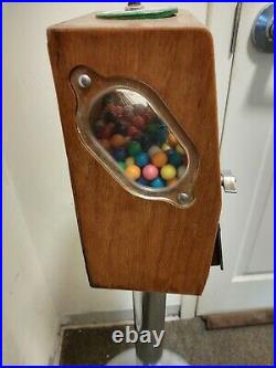 Rare Vintage Mantle/Musial Front Penny Gumball Machine with Chrome Metal Stand