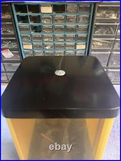 Restored vintage komet. 25 cent toy Vending Machine Yellow &black free shipping