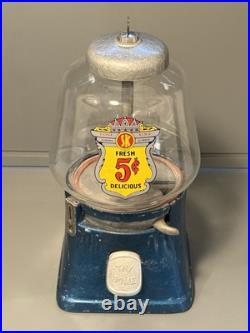 Silver King 5 Cent Gumball / Peanut Machine Vintage Vending. Original Condition