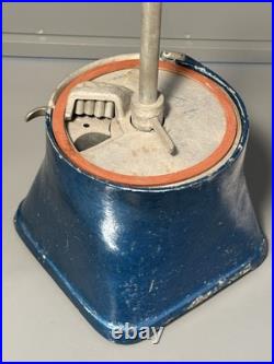 Silver King 5 Cent Gumball / Peanut Machine Vintage Vending. Original Condition