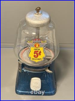 Silver King 5 Cent Gumball / Peanut Machine Vintage Vending. Original Condition
