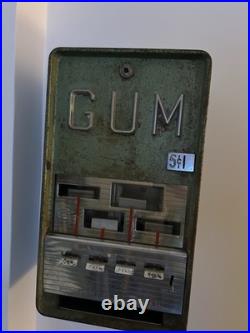 Superior Mfg. Co. Vintage Wall-Mounted Candy Vending Machine 5¢ Green Metal