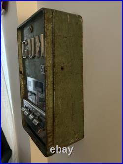 Superior Mfg. Co. Vintage Wall-Mounted Candy Vending Machine 5¢ Green Metal