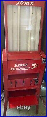 Tom's Vintage Peanut Vending Machine Red 5cent, Circa 1940 UPDATED PHOTOS