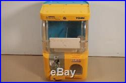 Tomy gacha toy capsule vending machine 1.00 Quarter 2 replacement No Keys