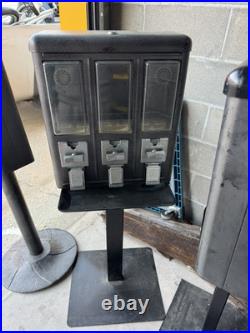 Tripple Shop 25c Gum ball Machine Vending Coin Bank Vintage Candy Dispenser