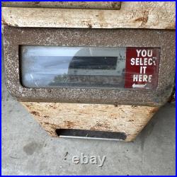 U-Select-It. Vintage Candy & Snack Vending Machine Coin-Operated 5 Cents 1950s