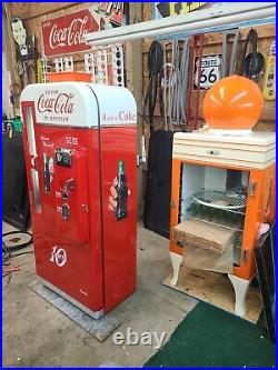 VENDO 81 B Coca Cola Vintage Coke Machine Professional Restoration