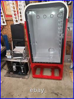 VENDO 81 B Coca Cola Vintage Coke Machine Professional Restoration