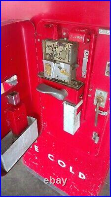 VERY NICE Original Vintage 1950's Cavalier Coke Coca Cola Machine SURVIVOR Vendo