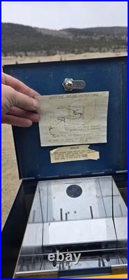 VERY RARE Vintage 1950s BIC Coin Operated School Vending Machine 35 Cents