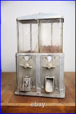 VINTAGE 1930s DOUBLE NUGGET PENNY CANDY NUT PEANUT GUMBALL COIN OPERATED MACHINE