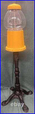 VINTAGE 1940s-1950s CAST IRON GUMBALL MACHINE YELLOW PEDESTAL CANDY DISPENSER