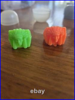 VINTAGE 1950-60's Gumball Machine 250 NOS Snap Close Plastic Capsules ALL RINGS