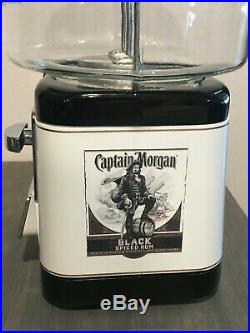 VINTAGE 1950s 5 CENT OAK ACORN CANDY GUM NUT MACHINE CAPITAN MORGAN RUM THEMED