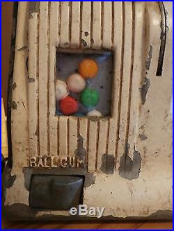 Vintage American Eagle Trade Simulator Vending Machine Gumball