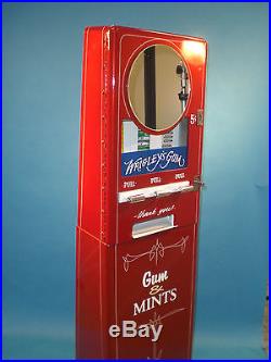 Vintage Antique Gum & Mint Vending Machine 5 Cents
