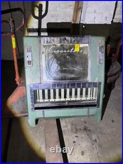 VINTAGE COIN OPERATED CIGARETTE VENDING MACHINE, 1940's NATIONAL VENDORS MODEL