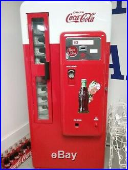 VINTAGE Coca Cola Machine (TOTALLY RESTORED)