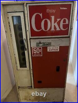 VINTAGE Coca Cola VENDING MACHINE