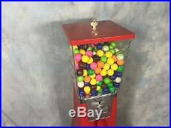 Vintage Gumball/candy Machine 25 Cent With Key Works