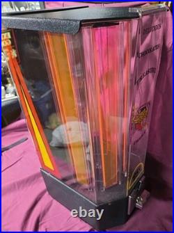 VINTAGE Hershey's Nuggets/ Reeses PB Cups 25 Cent Vending Machine With Key Works