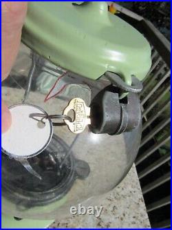 VINTAGE ORIGINAL 1930s COLUMBUS BULK VENDING MACHINE 1 CENT BALL GUM MACHINE