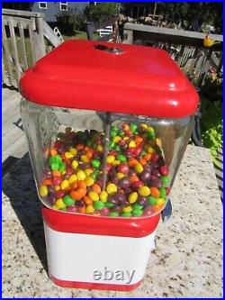 VINTAGE ORIGINAL 1950's OAK MFG. BULK VENDING MACHINE 1 CENT GUM BALL MACHINE