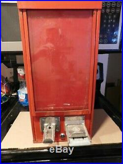 VINTAGE SPORTS CARD CENTER BASEBALL VENDING MACHINE NICE GRAPHICS WithKEY