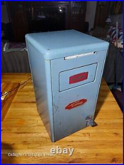 VINTAGE Tampon Tamp Nibroc Dispose Dispense trash can Vending machine no key