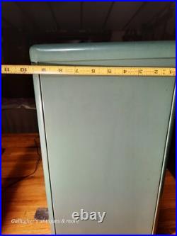 VINTAGE Tampon Tamp Nibroc Dispose Dispense trash can Vending machine no key