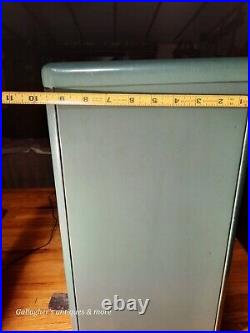 VINTAGE Tampon Tamp Nibroc Dispose Dispense trash can Vending machine no key