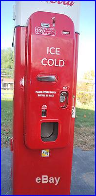 Vintage VMC 44 Vendo Coke Coca Cola Vending Machine