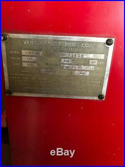VMC 33, Vintage Original Coke Machine Serial #32508 IT RUNS