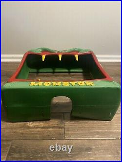 VTG 1988 Vendall Monstor Vending Machine Plastic Frame 21 X 28 X 8 Monster