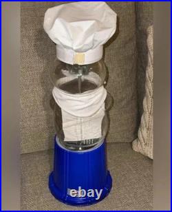 VTG 25th Anniversary Pillsbury Doughboy Co. 18 Gumball Coin Machine Blue/White