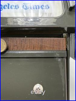 VTG Scale Model Los Angeles Times Newspaper Vending Machine Rack Green 6x5x4